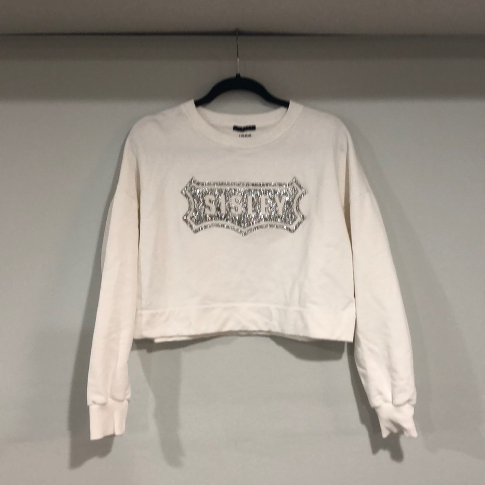 Whiite Sisley  sweatshirt. Size M